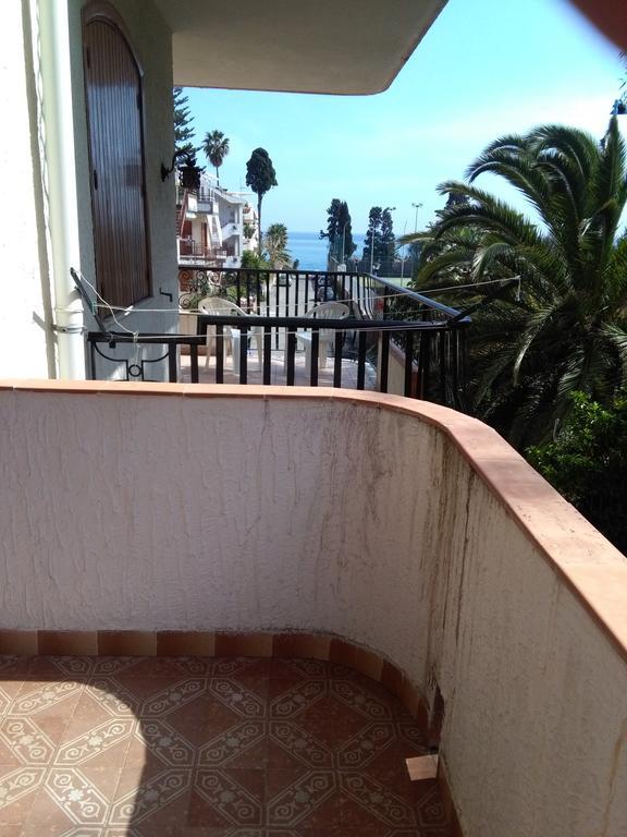 Holiday Home Recanati Giardini Naxos Exterior foto